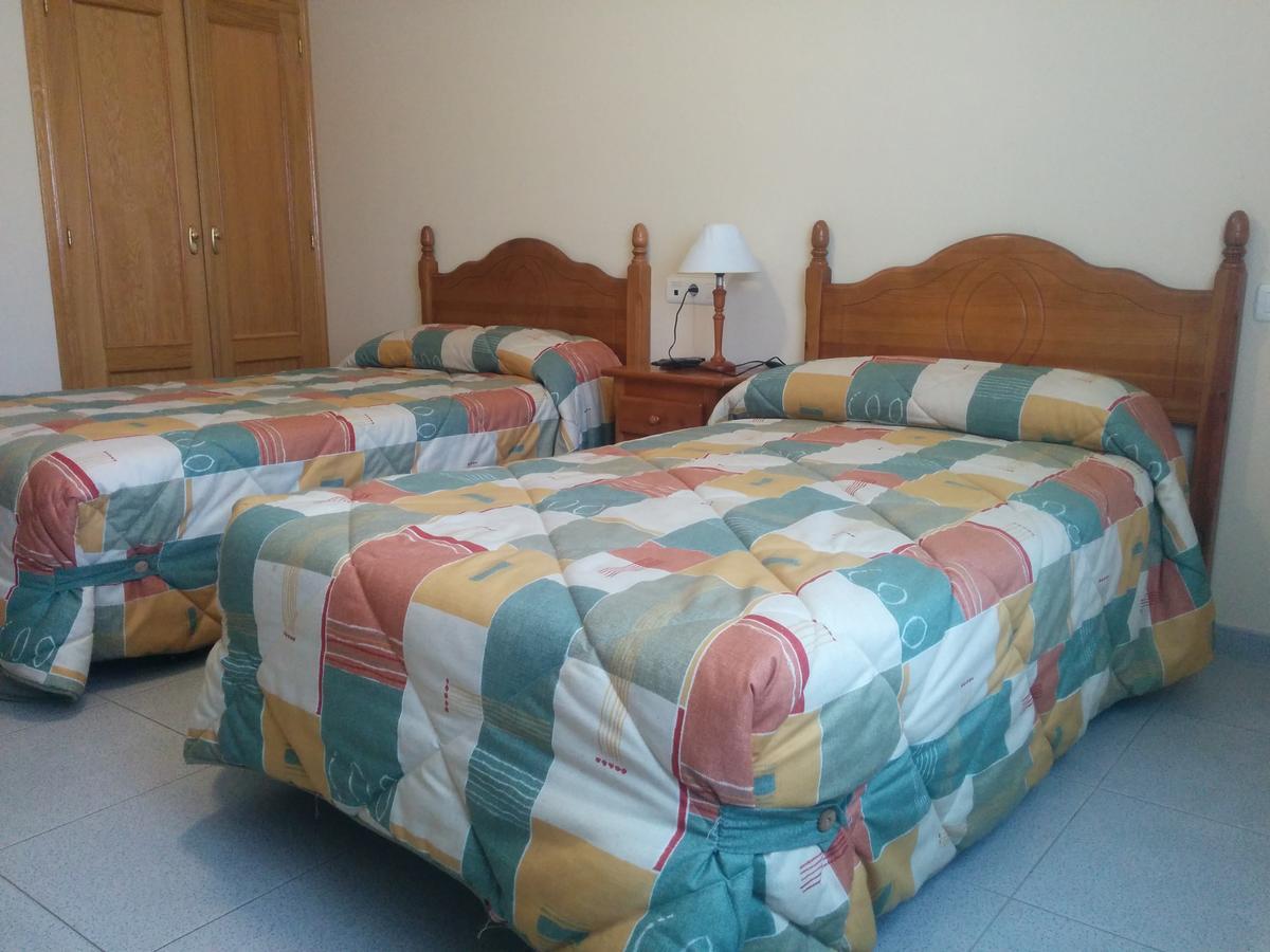 ホテル Hostal Carmen El Puente  エクステリア 写真