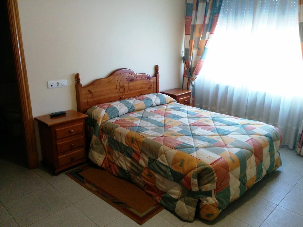 ホテル Hostal Carmen El Puente  エクステリア 写真